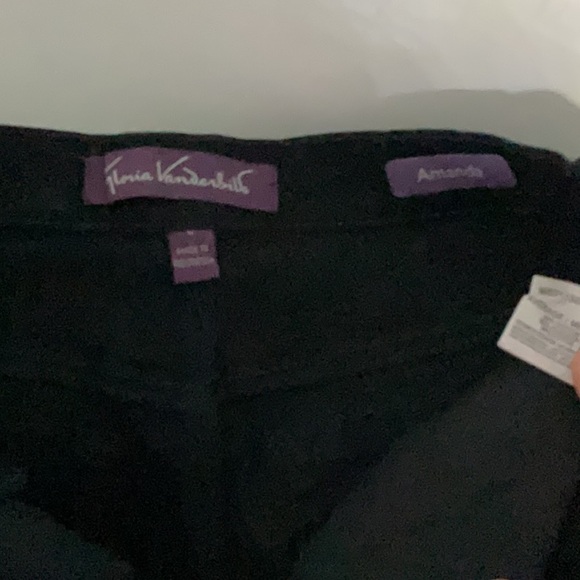 Color:  Black. - Picture 3 of 5